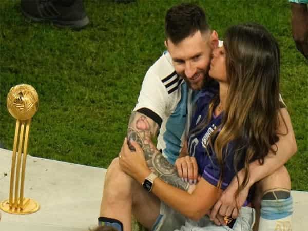 Vợ Messi là ai? Gia đình hạnh phúc của siêu sao