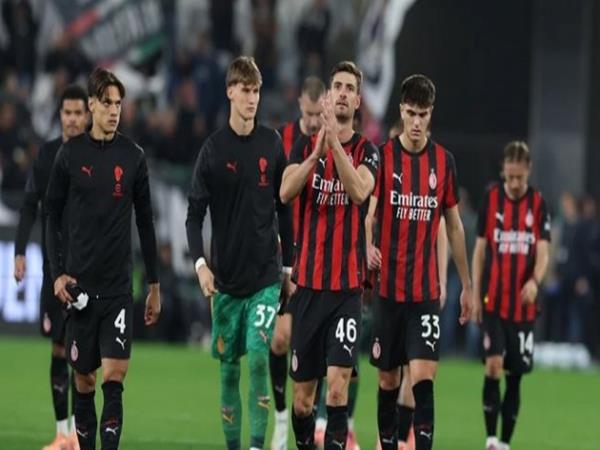 Tin AC Milan 8/10: Đứt chuỗi 5 trận thắng liên tiếp
