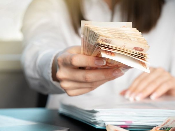 Nằm mơ thấy mượn tiền có số gì phát tài mang ý nghĩa gì